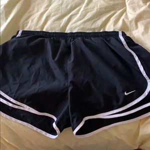 Nike women’s shortS
